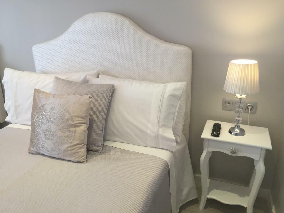 Luxury Suite Hotel Puerto Banus Marbella Exterior photo